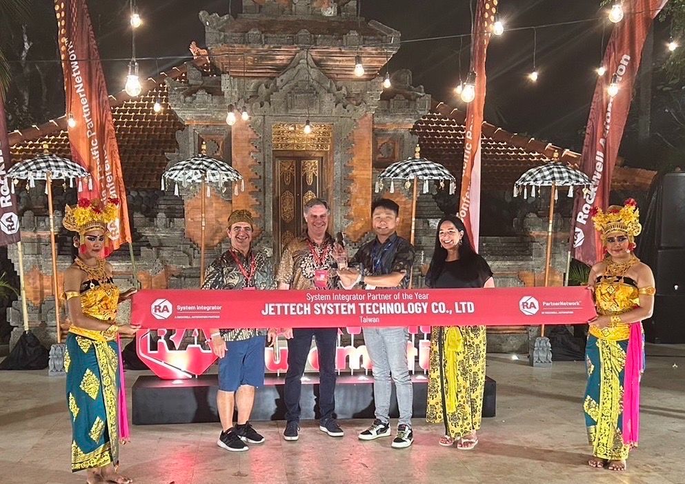 $pages['']['9']['pic_alt']